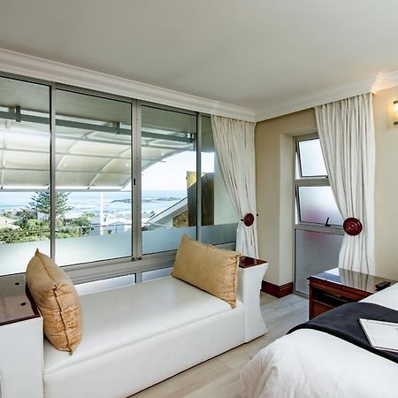 Blaauw Village Guest House Bloubergstrand Exterior photo