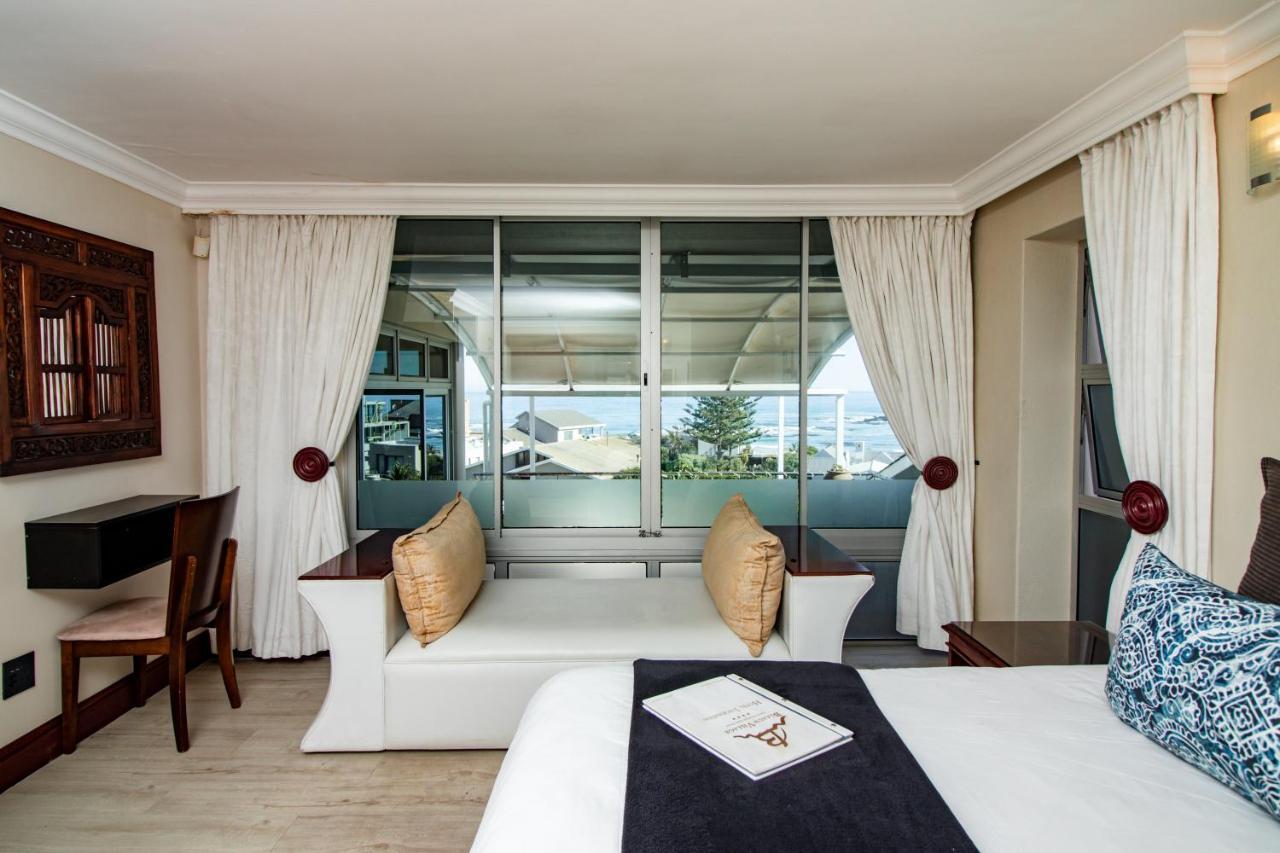 Blaauw Village Guest House Bloubergstrand Exterior photo