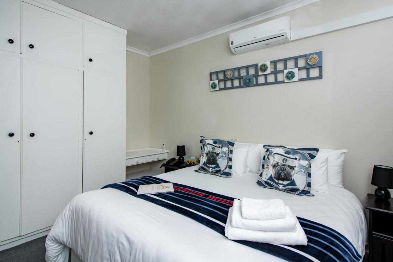 Blaauw Village Guest House Bloubergstrand Exterior photo