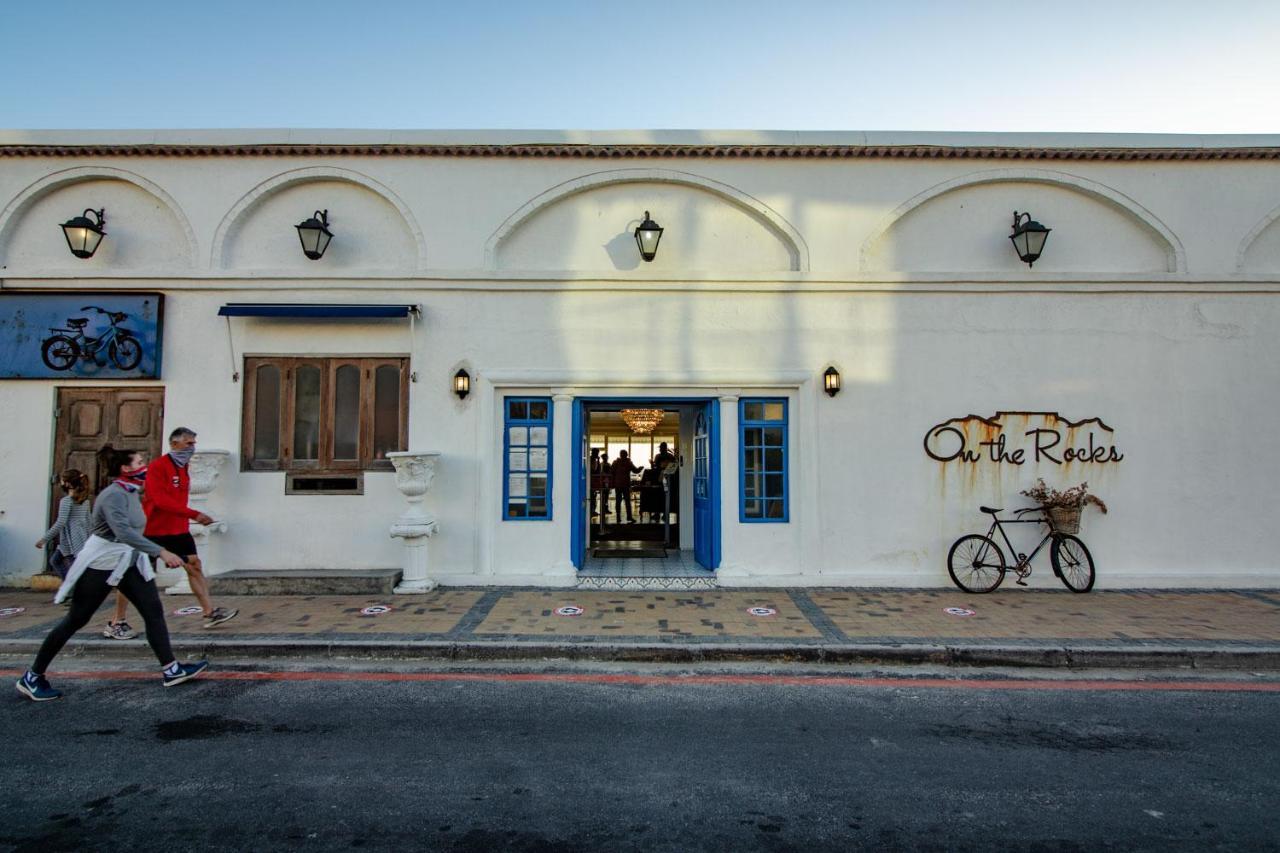 Blaauw Village Guest House Bloubergstrand Exterior photo