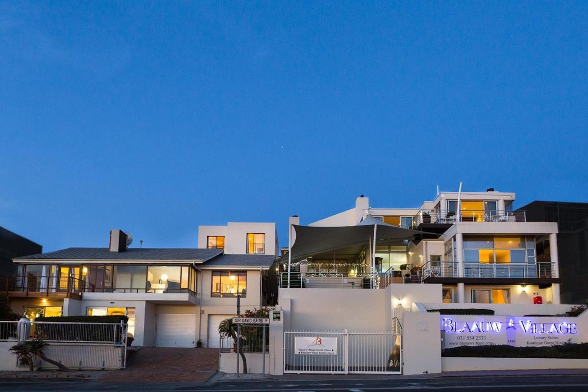 Blaauw Village Guest House Bloubergstrand Exterior photo